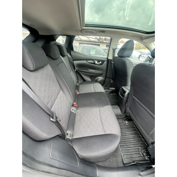 Nissan Qashqai  SUV 2015,  1.6 diesel, automat - Na sprzedaż za 36 100 zł - Słupsk - zdjęcie 7