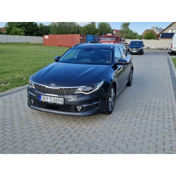 Kia Optima  Kombi 2017,  1.7 diesel, automat - Na sprzedaż za 45 900 zł - Strobice - zdjęcie 2