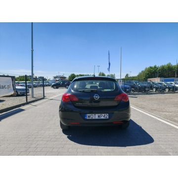 Opel Astra  Hatchback 2012,  1.6 benzyna+LPG - Na sprzedaż za 19 800 zł - Lipówki - zdjęcie 8