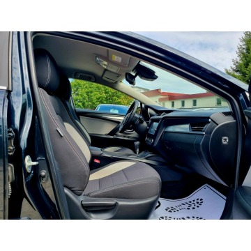 Toyota Avensis  Kombi 2017,  1.8 benzyna, automat - Na sprzedaż za 49 900 zł - Szczecin - zdjęcie 10