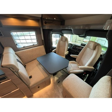Hymer-Eriba BMC - T 680 - Przestronna Półintegra... - Pojazdy specjalistyczne - Janki - zdjęcie 10