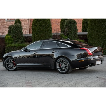 Jaguar XJ  Sedan/Limuzyna 2015,  3.0 benzyna, automat - Na sprzedaż za 67 900 zł - Podzagajnik - zdjęcie 10