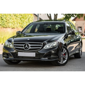 Mercedes - Benz E-klasa  Sedan/Limuzyna 2016,  2.2 diesel, automat - Na sprzedaż za 59 900 zł - Podzagajnik - zdjęcie 6