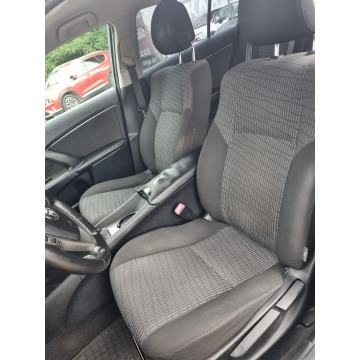 Toyota Avensis  Sedan/Limuzyna 2012,  1.6 benzyna - Na sprzedaż za 27 900 zł - Szczecin - zdjęcie 12