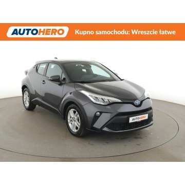 Toyota C-HR  SUV 2022,  1.8 hybryda, automat - Na sprzedaż za 86 900 zł - Warszawa - zdjęcie 10