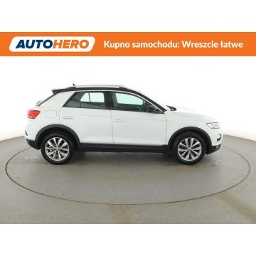 Volkswagen T-Roc  SUV 2018,  1.0 benzyna - Na sprzedaż za 52 400 zł - Warszawa - zdjęcie 9