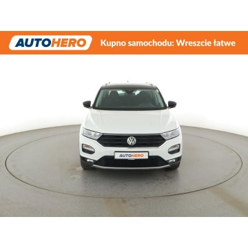 Volkswagen T-Roc  SUV 2018,  1.0 benzyna - Na sprzedaż za 52 400 zł - Warszawa - zdjęcie 11