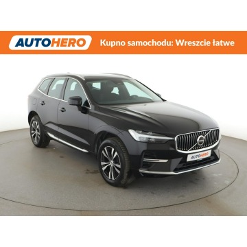 Volvo   SUV 2022,  2.0 hybryda, automat - Na sprzedaż za 134 100 zł - Warszawa - zdjęcie 10