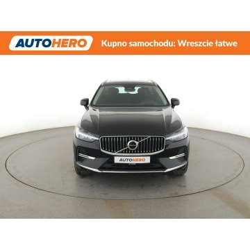 Volvo   SUV 2022,  2.0 hybryda, automat - Na sprzedaż za 134 100 zł - Warszawa - zdjęcie 11