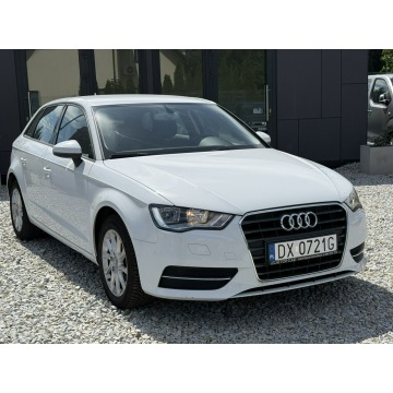 Audi A3  Hatchback 2014,  1.2 benzyna - Na sprzedaż za 36 900 zł - Wrocław - zdjęcie 3