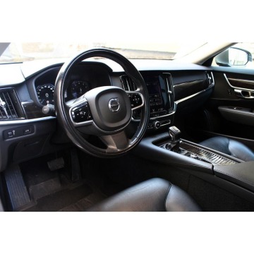 Volvo S90  Sedan/Limuzyna 2018,  2.0 benzyna, automat - Na sprzedaż za 84 900 zł - Warszawa - zdjęcie 4
