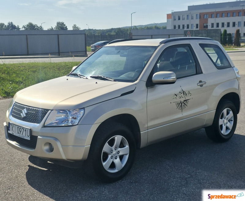 Suzuki Grand Vitara  SUV 2011,  1.6 benzyna - Na sprzedaż za 27 900 zł - Piekoszów