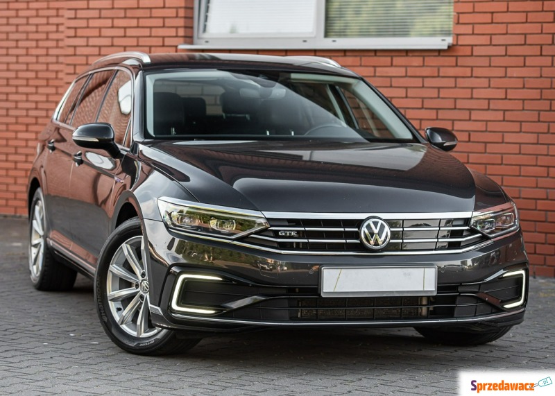 Volkswagen Passat  Kombi 2021,  1.4 hybryda, automat - Na sprzedaż za 67 900 zł - Podzagajnik