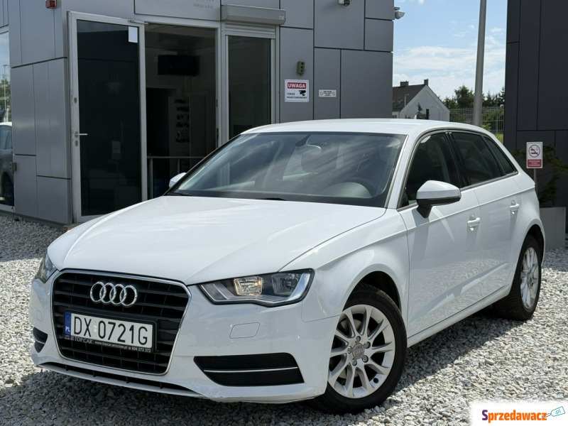 Audi A3  Hatchback 2014,  1.2 benzyna - Na sprzedaż za 36 900 zł - Wrocław