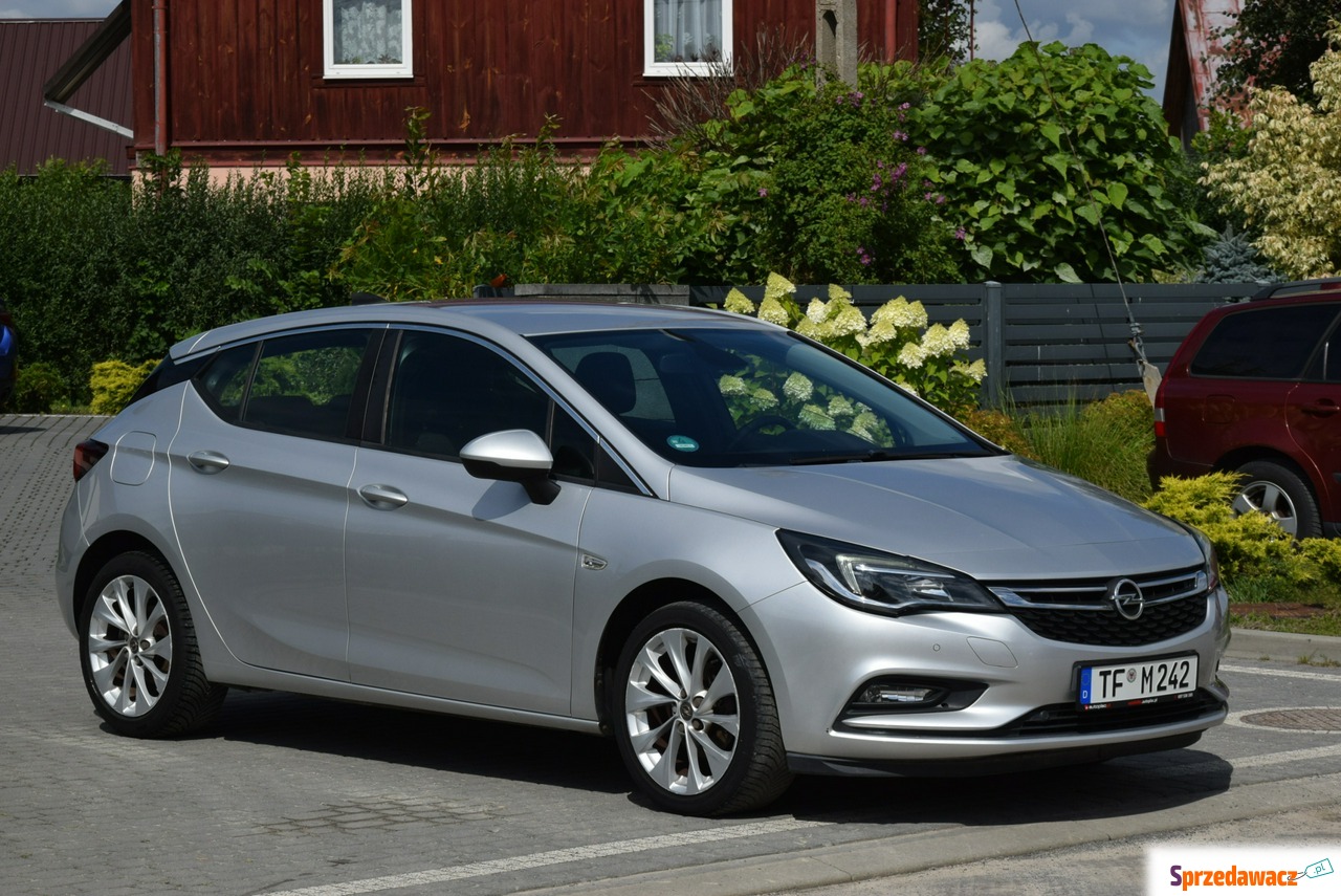 Opel Astra 2015