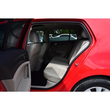 Volkswagen Golf  Hatchback 2018,  1.8 benzyna, automat - Na sprzedaż za 55 900 zł - Warszawa - zdjęcie 6