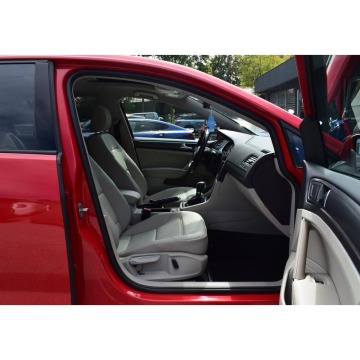 Volkswagen Golf  Hatchback 2018,  1.8 benzyna, automat - Na sprzedaż za 55 900 zł - Warszawa - zdjęcie 8