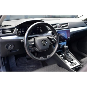 Skoda Superb  Kombi 2022,  2.0 diesel, automat - Na sprzedaż za 73 900 zł - Warszawa - zdjęcie 4