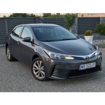 Toyota Corolla  Sedan/Limuzyna 2018,  1.3 benzyna - Na sprzedaż za 39 900 zł - Radom - zdjęcie 11