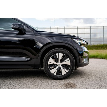Volvo   SUV 2022,  1.5 hybryda, automat - Na sprzedaż za 134 900 zł - Warszawa - zdjęcie 8