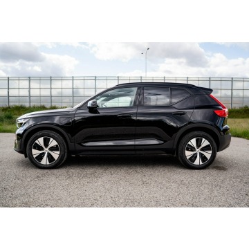 Volvo   SUV 2022,  1.5 hybryda, automat - Na sprzedaż za 134 900 zł - Warszawa - zdjęcie 10