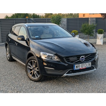 Volvo V60  Kombi 2017,  2.0 diesel, automat - Na sprzedaż za 59 900 zł - Radom - zdjęcie 11