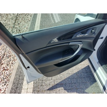 Opel Insignia  Hatchback 2010,  1.6 benzyna - Na sprzedaż za 26 000 zł - Chełm - zdjęcie 7