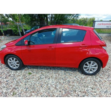 Toyota Yaris  Hatchback 2012,  1.3 benzyna - Na sprzedaż za 26 500 zł - Chełm - zdjęcie 4