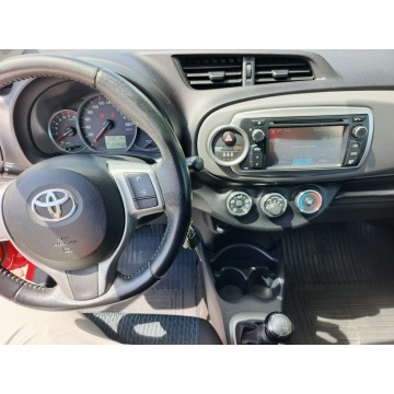 Toyota Yaris  Hatchback 2012,  1.3 benzyna - Na sprzedaż za 26 500 zł - Chełm - zdjęcie 12
