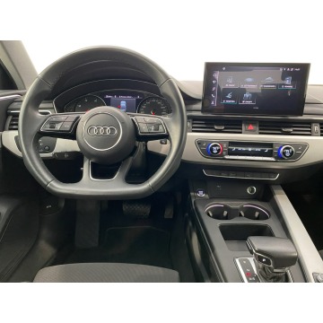 Audi A4  Sedan/Limuzyna 2023,  2.0 diesel, automat - Na sprzedaż za 85 900 zł - Warszawa - zdjęcie 9