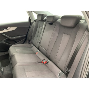 Audi A4  Sedan/Limuzyna 2023,  2.0 diesel, automat - Na sprzedaż za 85 900 zł - Warszawa - zdjęcie 12