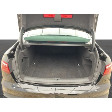 Audi A4  Sedan/Limuzyna 2023,  2.0 diesel, automat - Na sprzedaż za 85 900 zł - Warszawa - zdjęcie 11