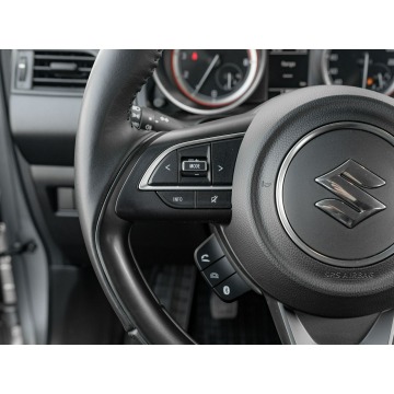 Suzuki Swift  Hatchback 2021,  1.2 benzyna - Na sprzedaż za 39 700 zł - Gdańsk - zdjęcie 12
