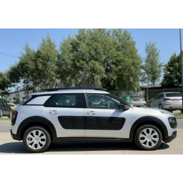 Citroen C4 Cactus  Liftback 2018,  1.2 benzyna - Na sprzedaż za 29 900 zł - Mrągowo - zdjęcie 11