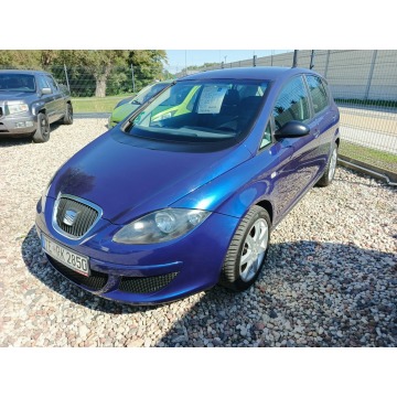 Seat Altea  Hatchback 2004,  1.6 benzyna - Na sprzedaż za 13 900 zł - Chełm - zdjęcie 2