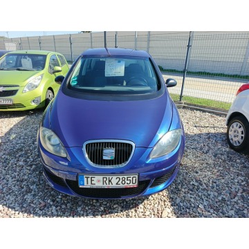 Seat Altea  Hatchback 2004,  1.6 benzyna - Na sprzedaż za 13 900 zł - Chełm - zdjęcie 9