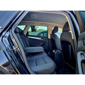 Audi A4  Kombi 2011,  2.0 benzyna - Na sprzedaż za 18 900 zł - Szczecin - zdjęcie 12