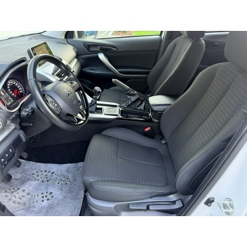 Mitsubishi Eclipse Cross  SUV 2018,  1.5 benzyna, automat - Na sprzedaż za 62 900 zł - Kotarwice - zdjęcie 6