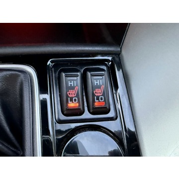 Mitsubishi Eclipse Cross  SUV 2018,  1.5 benzyna, automat - Na sprzedaż za 62 900 zł - Kotarwice - zdjęcie 10
