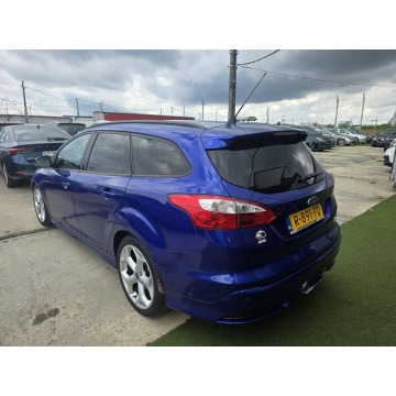 Ford Focus  Kombi 2013,  2.0 benzyna - Na sprzedaż za 39 900 zł - Kraków - zdjęcie 6