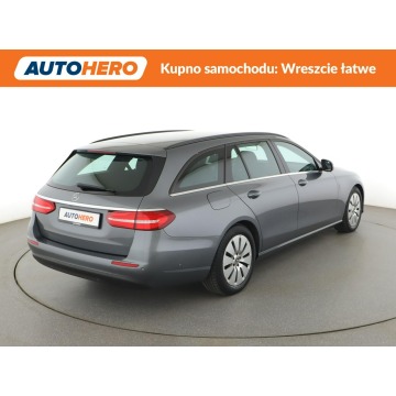 Mercedes - Benz E-klasa  SUV 2020,  1.6 diesel, automat - Na sprzedaż za 84 400 zł - Warszawa - zdjęcie 7