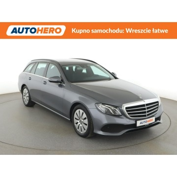 Mercedes - Benz E-klasa  SUV 2020,  1.6 diesel, automat - Na sprzedaż za 84 400 zł - Warszawa - zdjęcie 10