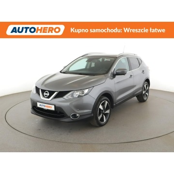 Nissan Qashqai - navi pdc panorama auto klima manual