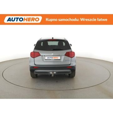 Suzuki Vitara  SUV 2020,  1.4 benzyna - Na sprzedaż za 63 900 zł - Warszawa - zdjęcie 6