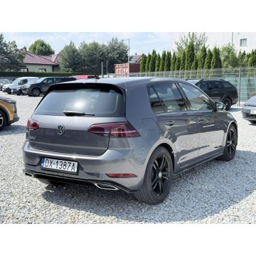 Volkswagen Golf  Hatchback 2018,  1.5 benzyna, automat - Na sprzedaż za 64 900 zł - Wrocław - zdjęcie 9