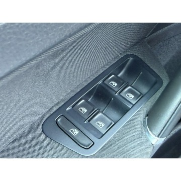 Volkswagen Golf  Hatchback 2018,  1.5 benzyna, automat - Na sprzedaż za 64 900 zł - Wrocław - zdjęcie 11