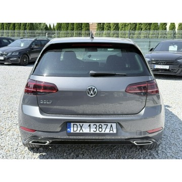 Volkswagen Golf  Hatchback 2018,  1.5 benzyna, automat - Na sprzedaż za 64 900 zł - Wrocław - zdjęcie 8