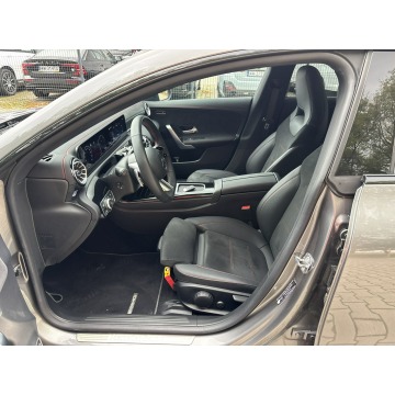 Mercedes - Benz CLA-klasa  Sedan/Limuzyna 2025,  1.3 benzyna, automat - Na sprzedaż za 169 900 zł - Jawczyce - zdjęcie 10