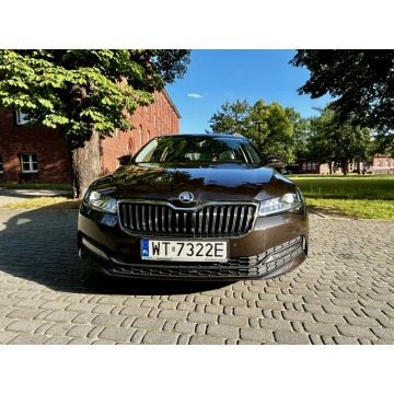 Skoda Superb  Kombi 2021,  2.0 diesel, automat - Na sprzedaż za 84 900 zł - Jejkowice - zdjęcie 2