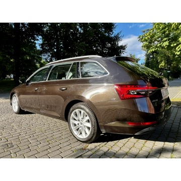 Skoda Superb  Kombi 2021,  2.0 diesel, automat - Na sprzedaż za 84 900 zł - Jejkowice - zdjęcie 4